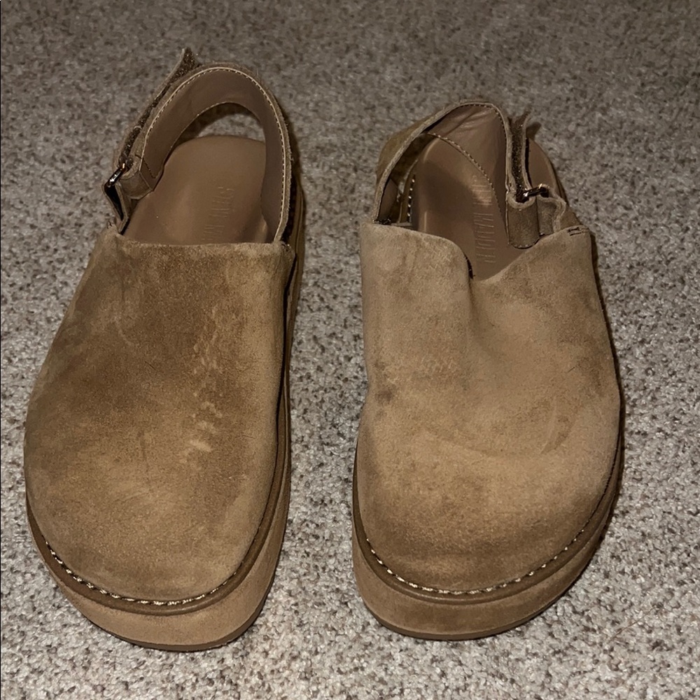 Womens Tan Suede clogs